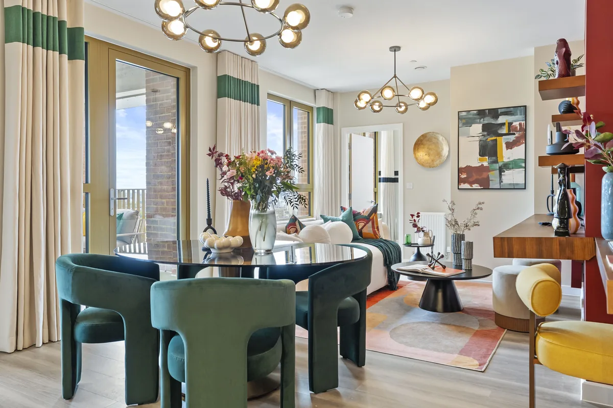 Bermondsey Heights show home living and dining area