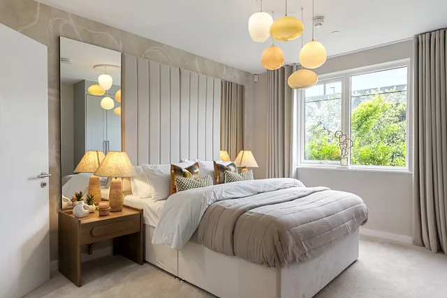 Streatham Common Junction show home bedroom